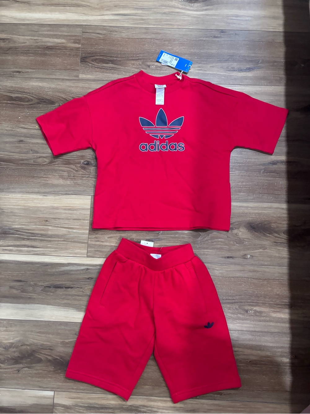 BOYS adidas Red Trefoil Cropped Tee and Matching Shorts SIZE 5T